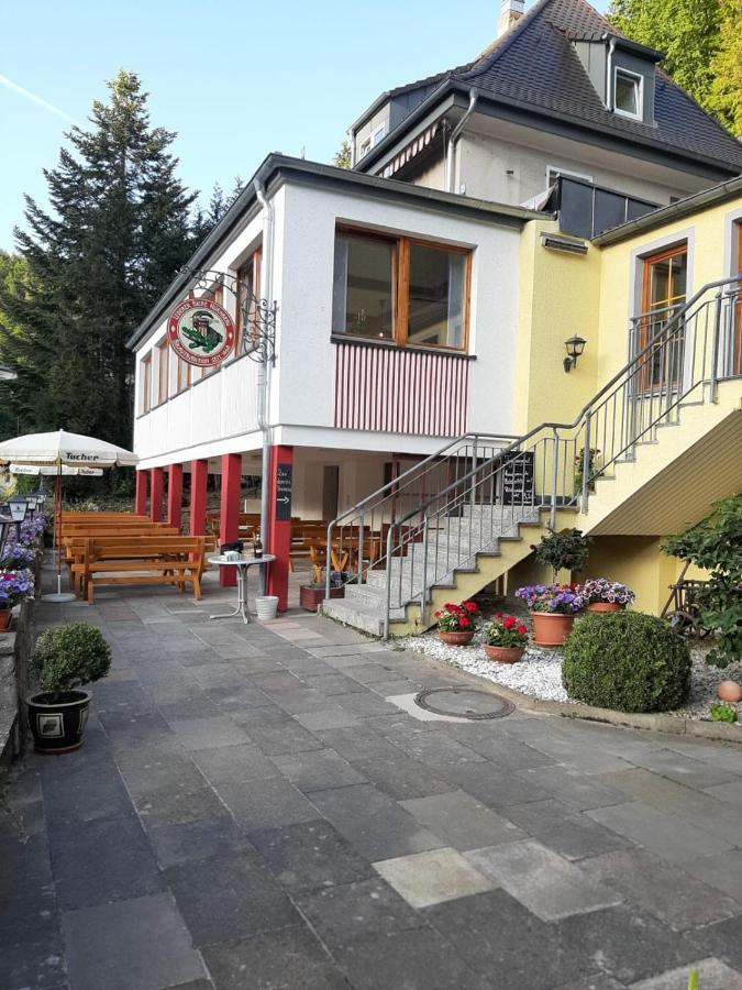 Hotel Landgasthof Frankenstern Goessweinstein Bagian luar foto
