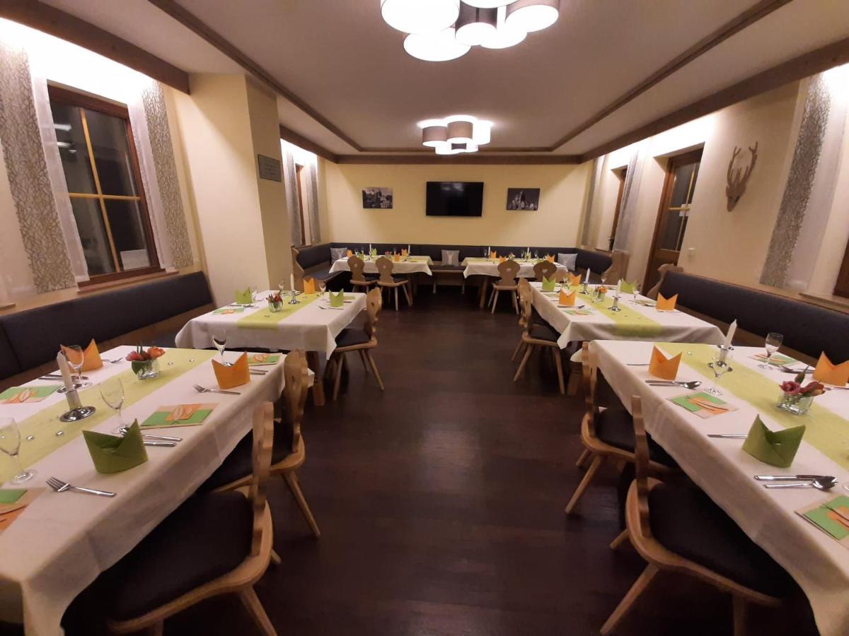 Hotel Landgasthof Frankenstern Goessweinstein Bagian luar foto