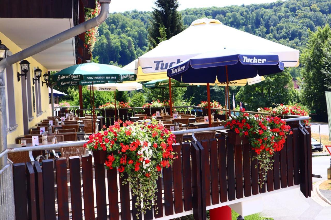 Hotel Landgasthof Frankenstern Goessweinstein Bagian luar foto
