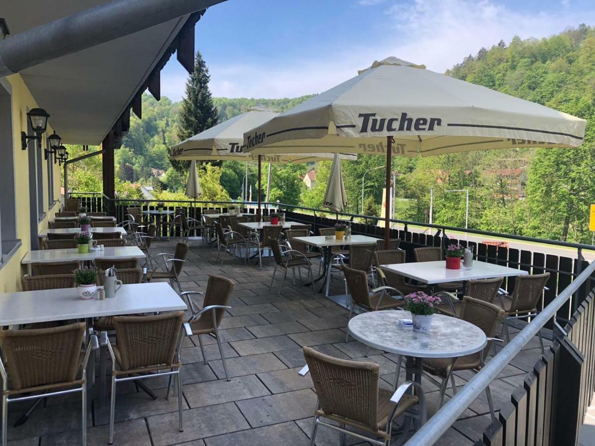 Hotel Landgasthof Frankenstern Goessweinstein Bagian luar foto