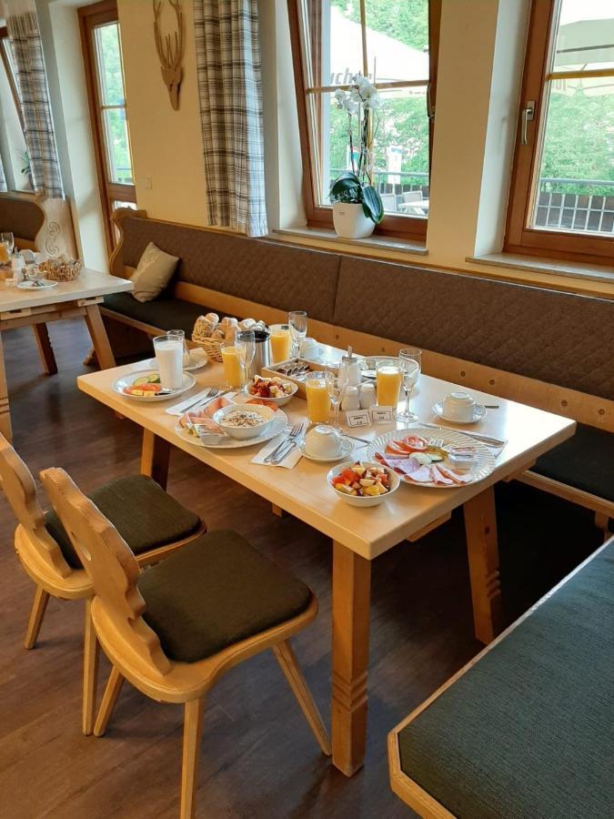 Hotel Landgasthof Frankenstern Goessweinstein Bagian luar foto